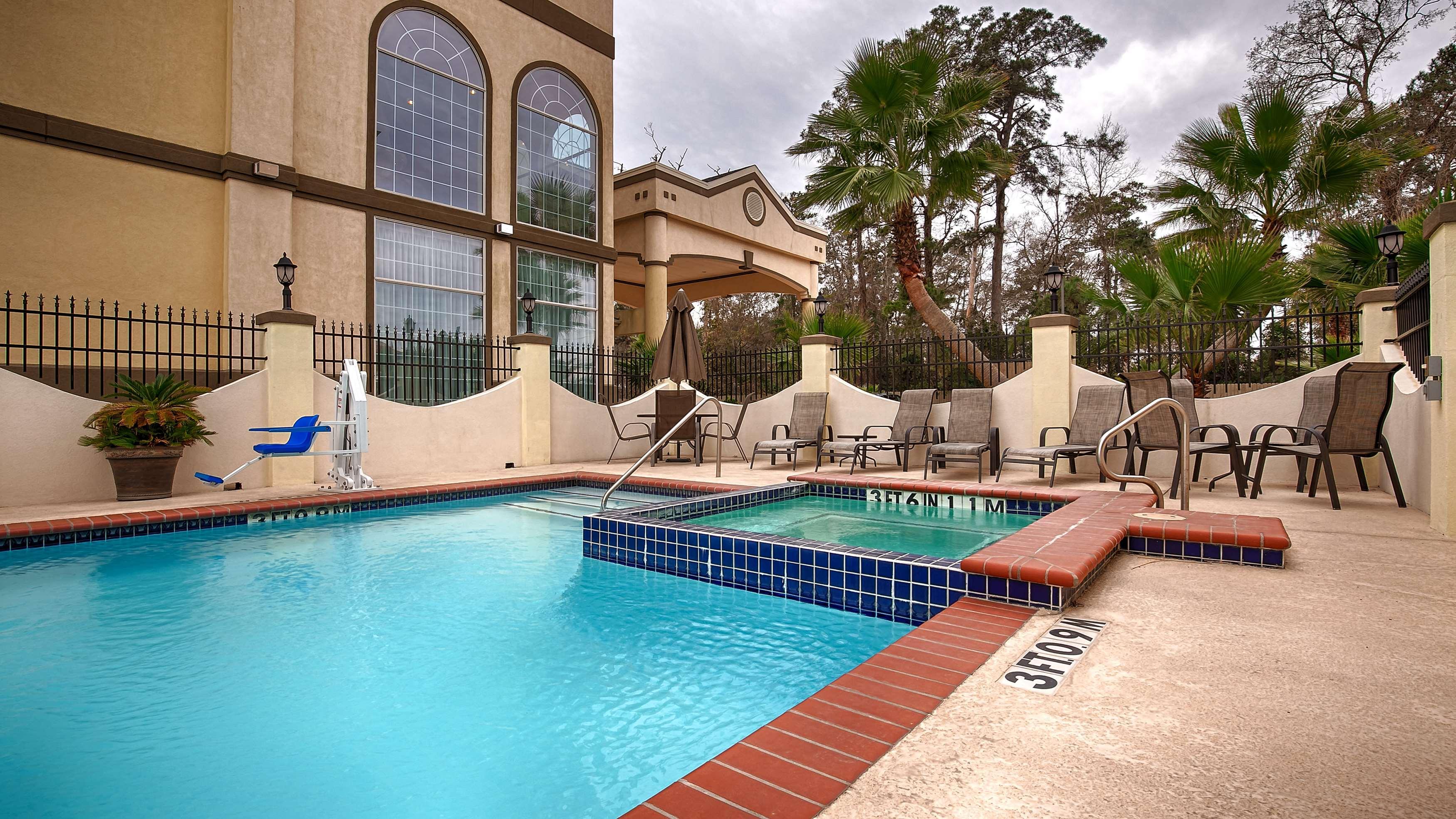 Best Western Plus New Caney Inn & Suites Екстер'єр фото