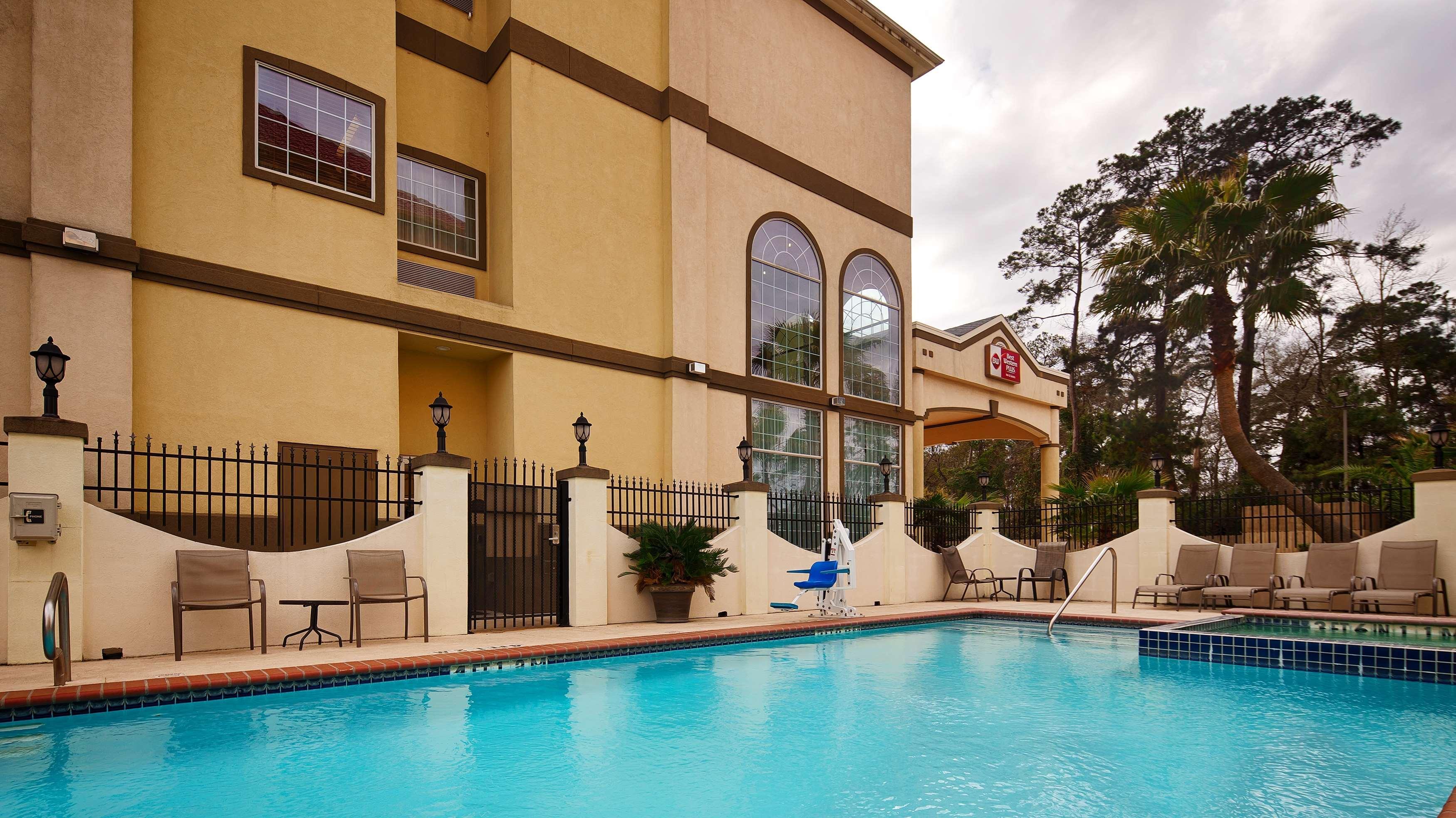 Best Western Plus New Caney Inn & Suites Екстер'єр фото