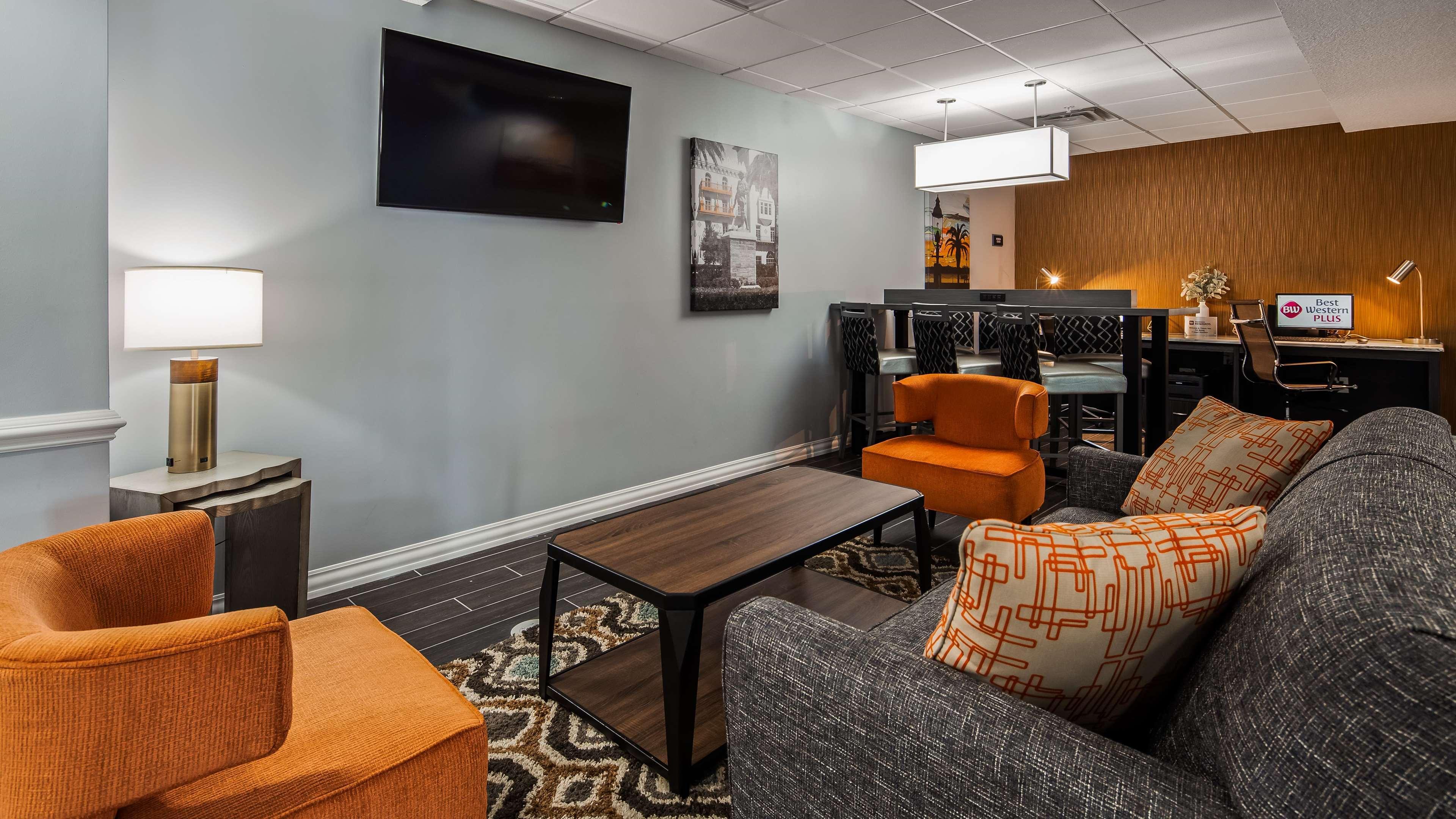 Best Western Plus New Caney Inn & Suites Екстер'єр фото
